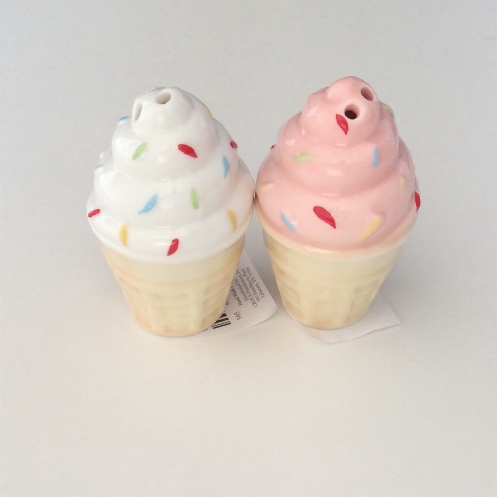 Mini Ice Cream Cone Salt and Pepper Shaker